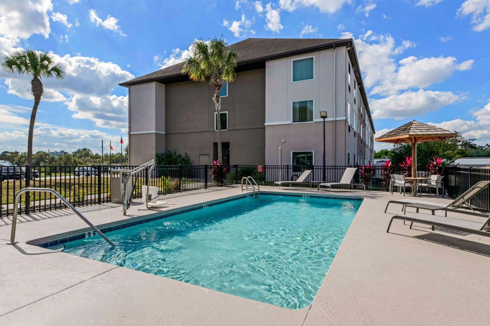 Best Western Auburndale Inn & Suites Kültér fotó